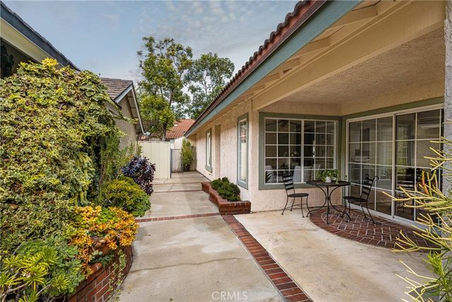 54 Orchard, Irvine, CA 92618