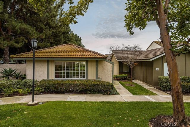 54 Orchard, Irvine, CA 92618