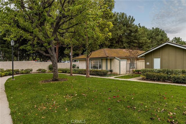 54 Orchard, Irvine, CA 92618