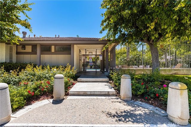 54 Orchard, Irvine, CA 92618