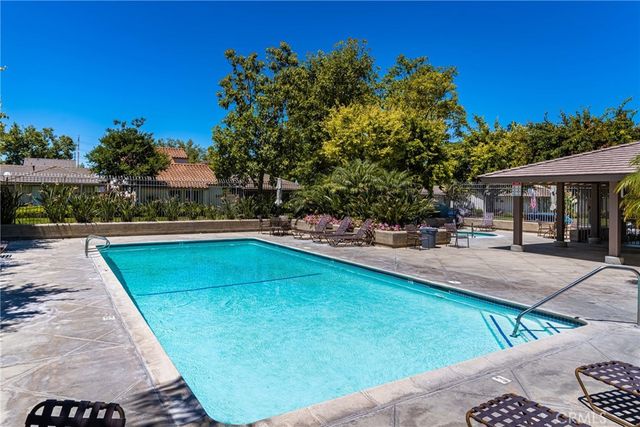 54 Orchard, Irvine, CA 92618