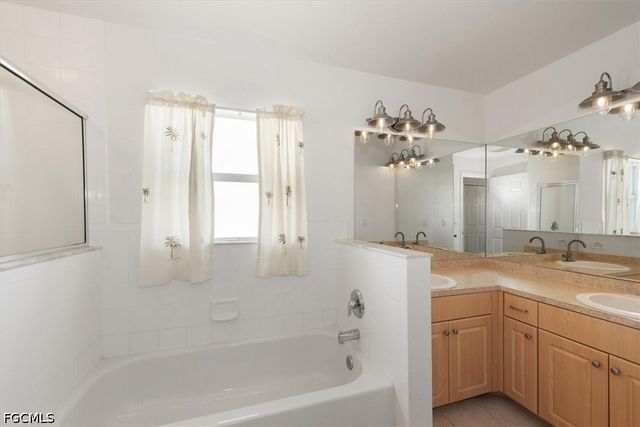2931 NW 4th PL, Cape Coral, FL 33993