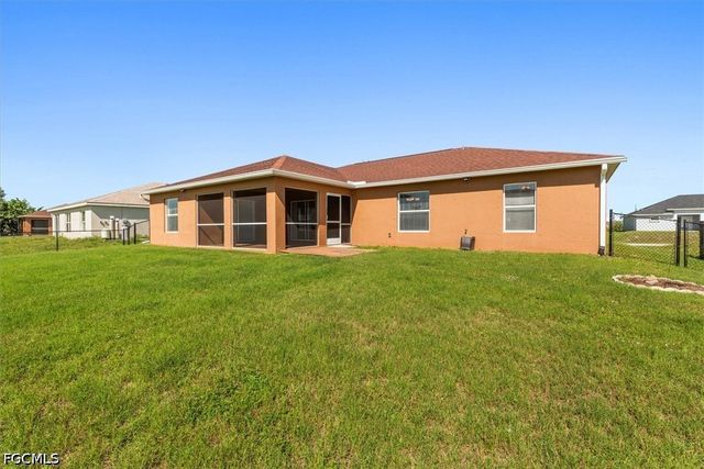 2931 NW 4th PL, Cape Coral, FL 33993