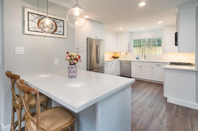 726 Thistlewood Drive, Houston, TX 77079