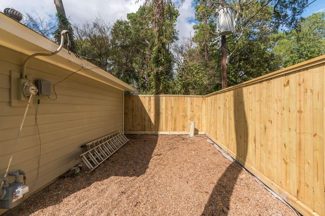 726 Thistlewood Drive, Houston, TX 77079
