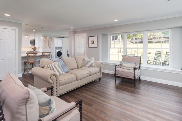 726 Thistlewood Drive, Houston, TX 77079