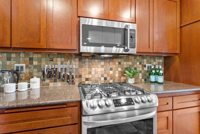 2709 W 60th Street, Minneapolis, MN 55410