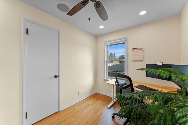 2709 W 60th Street, Minneapolis, MN 55410