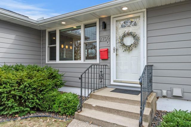 2709 W 60th Street, Minneapolis, MN 55410