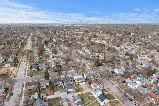 2709 W 60th Street, Minneapolis, MN 55410