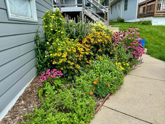 2709 W 60th Street, Minneapolis, MN 55410