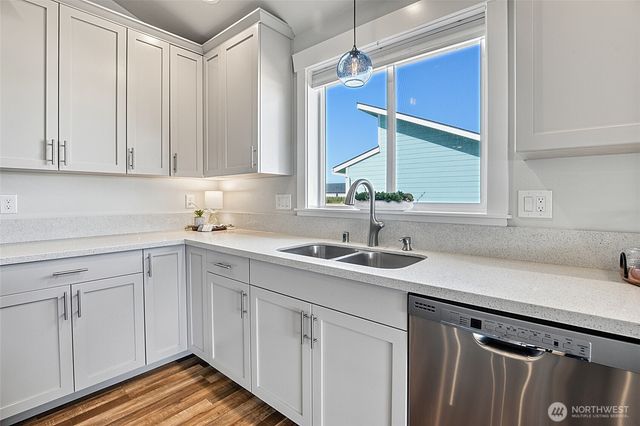 1298 Storm King Avenue SW, Ocean Shores, WA 98569