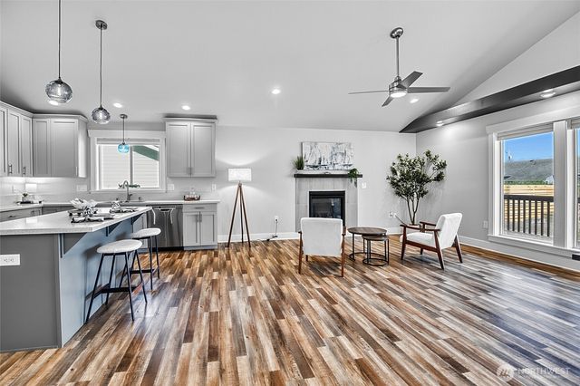 1298 Storm King Avenue SW, Ocean Shores, WA 98569