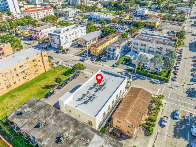 1567 NW 1st St, Miami, FL 33125