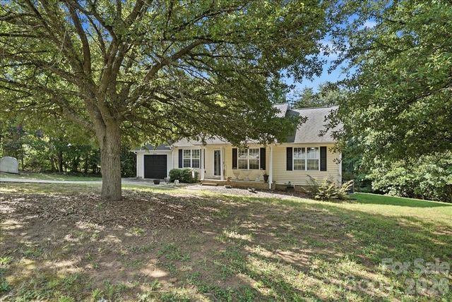 4089 Fallen Pine Road, Sherrills Ford, NC 28673