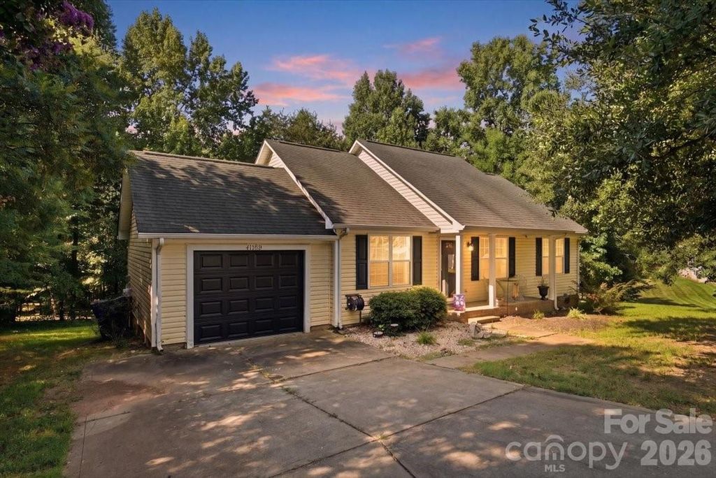 4089 Fallen Pine Road, Sherrills Ford, NC 28673