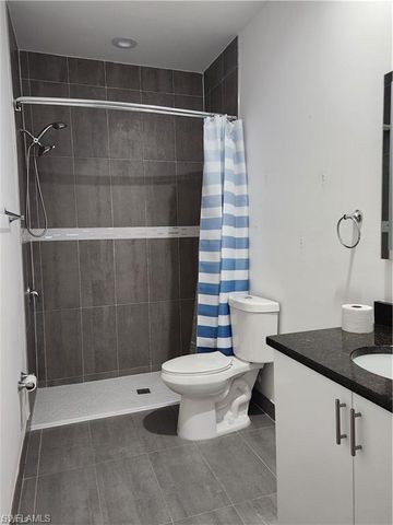 5028 S Obispo CIR, Labelle, FL 33935