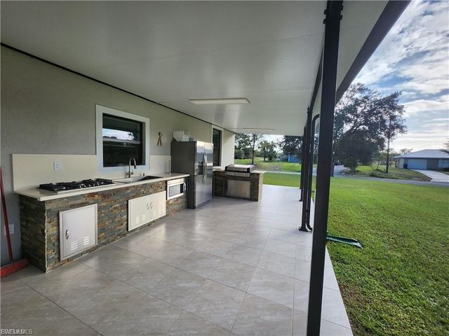 5028 S Obispo CIR, Labelle, FL 33935