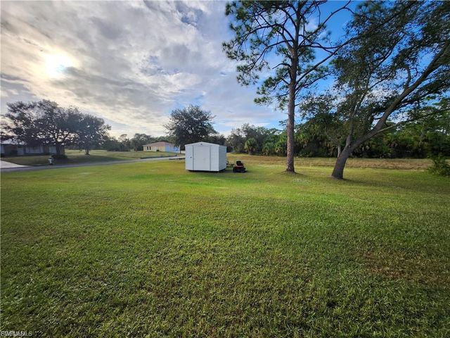 5028 S Obispo CIR, Labelle, FL 33935