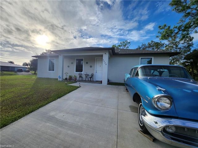 5028 S Obispo CIR, Labelle, FL 33935