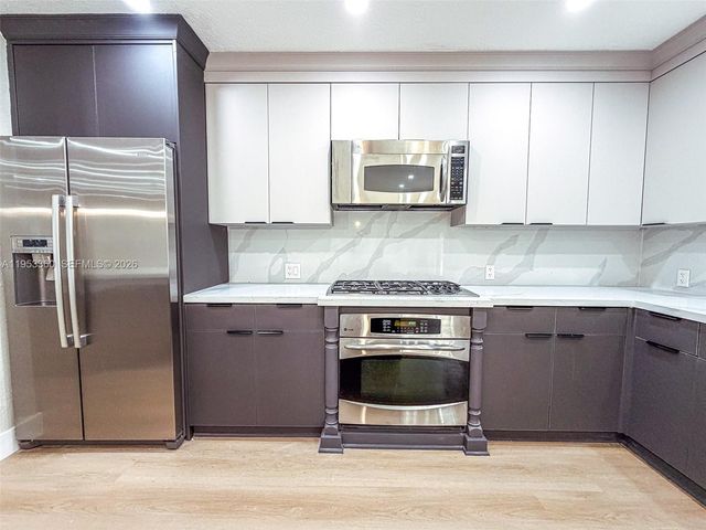 2660 Starwood Cir, West Palm Beach, FL 33406