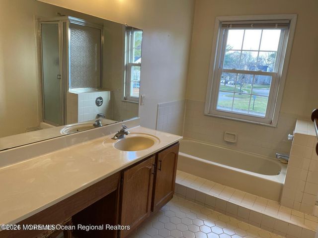79 Dartmouth Place, Morganville, NJ 07751