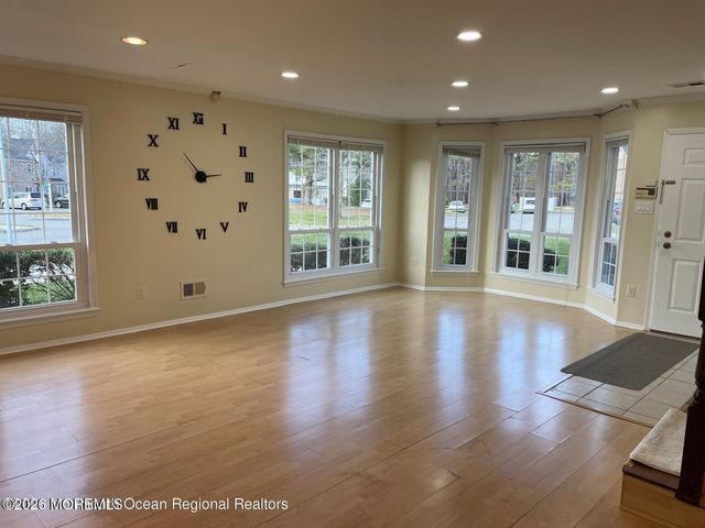 79 Dartmouth Place, Morganville, NJ 07751