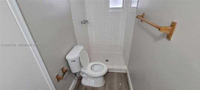 7160 NW 25 CT, Sunrise, FL 33313