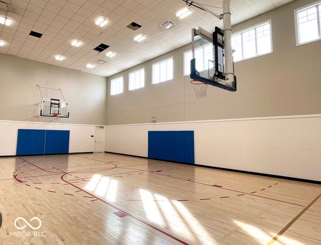 52 Henbury Court, Westfield, IN 46074