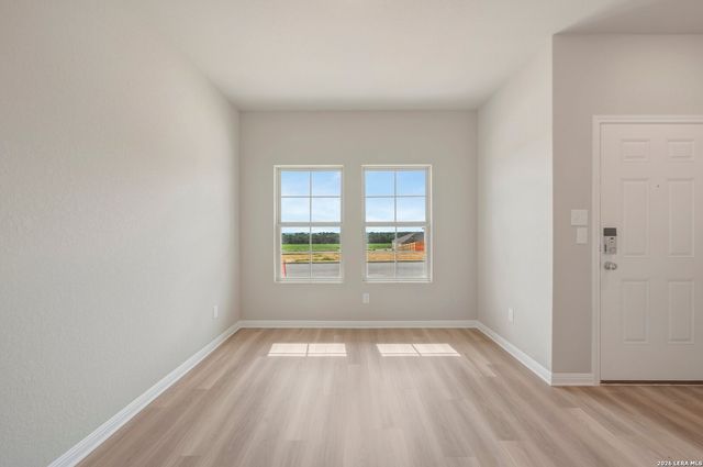 6240 Persimmon Lake, San Antonio, TX 78245