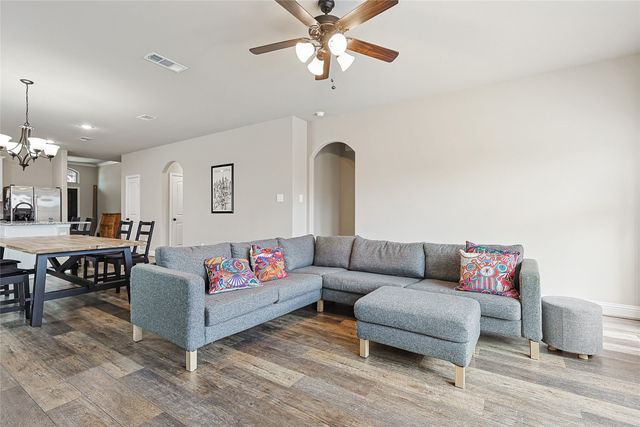 537 Oleander Drive, Royse City, TX 75189