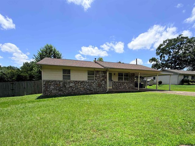 28 Emerald Circle, North Little Rock, AR 72118