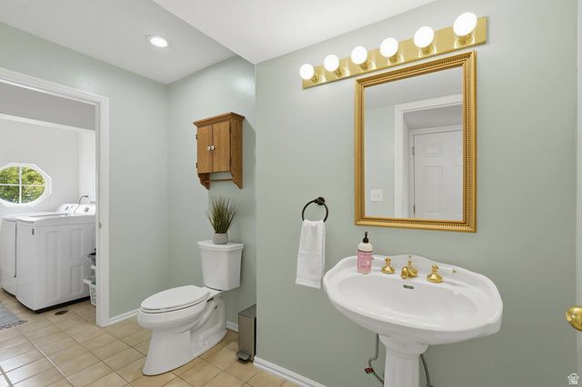 581 E COMPASS CIR, North Salt Lake, UT 84054
