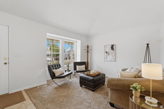581 E COMPASS CIR, North Salt Lake, UT 84054