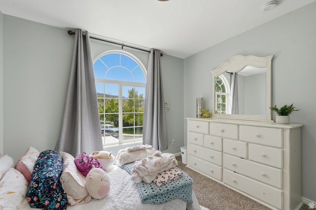 581 E COMPASS CIR, North Salt Lake, UT 84054