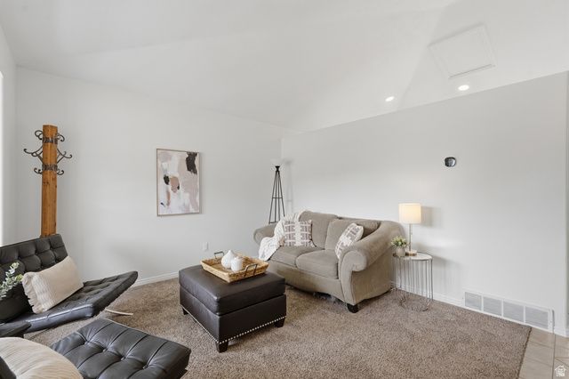 581 E COMPASS CIR, North Salt Lake, UT 84054
