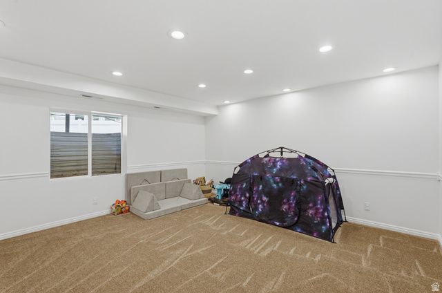 581 E COMPASS CIR, North Salt Lake, UT 84054