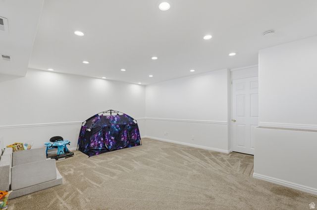 581 E COMPASS CIR, North Salt Lake, UT 84054