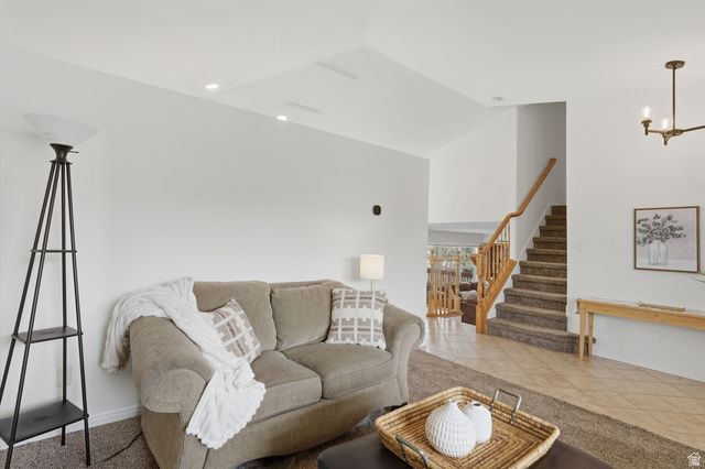 581 E COMPASS CIR, North Salt Lake, UT 84054