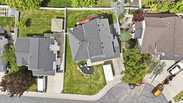 581 E COMPASS CIR, North Salt Lake, UT 84054