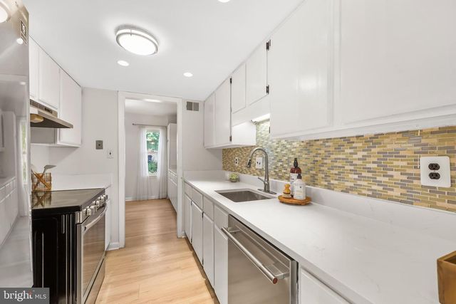 115 STRATFORD PL SW, Leesburg, VA 20175