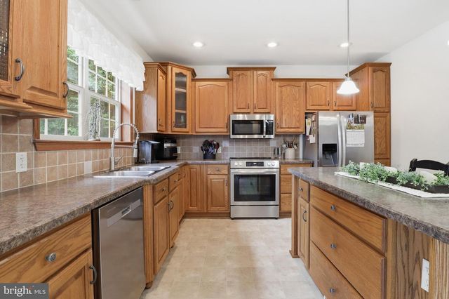 351 KUNKLE MILL RD, Dover, PA 17315