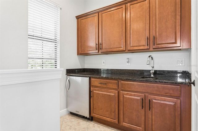 6149 YEATS MANOR DRIVE, Tampa, FL 33616