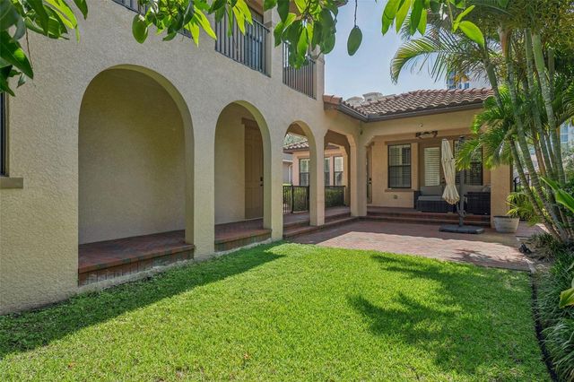 6149 YEATS MANOR DRIVE, Tampa, FL 33616