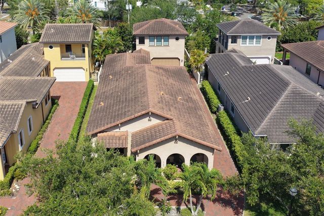 6149 YEATS MANOR DRIVE, Tampa, FL 33616