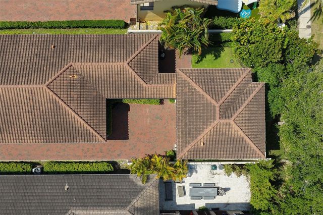 6149 YEATS MANOR DRIVE, Tampa, FL 33616