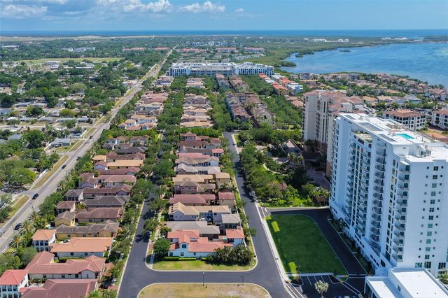6149 YEATS MANOR DRIVE, Tampa, FL 33616