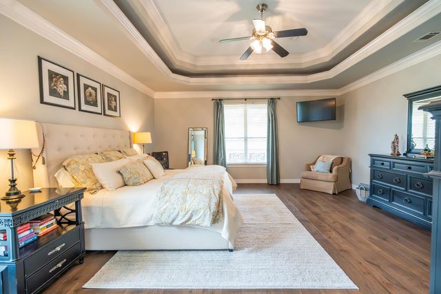 511 Broken Lance DR, Dripping Springs, TX 78620