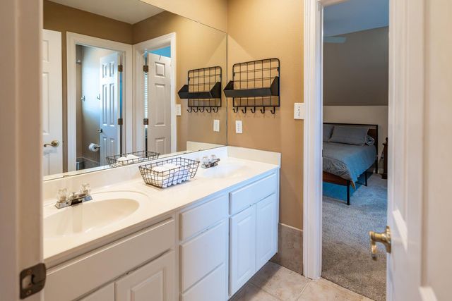 511 Broken Lance DR, Dripping Springs, TX 78620