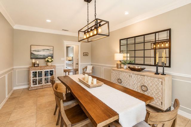 511 Broken Lance DR, Dripping Springs, TX 78620